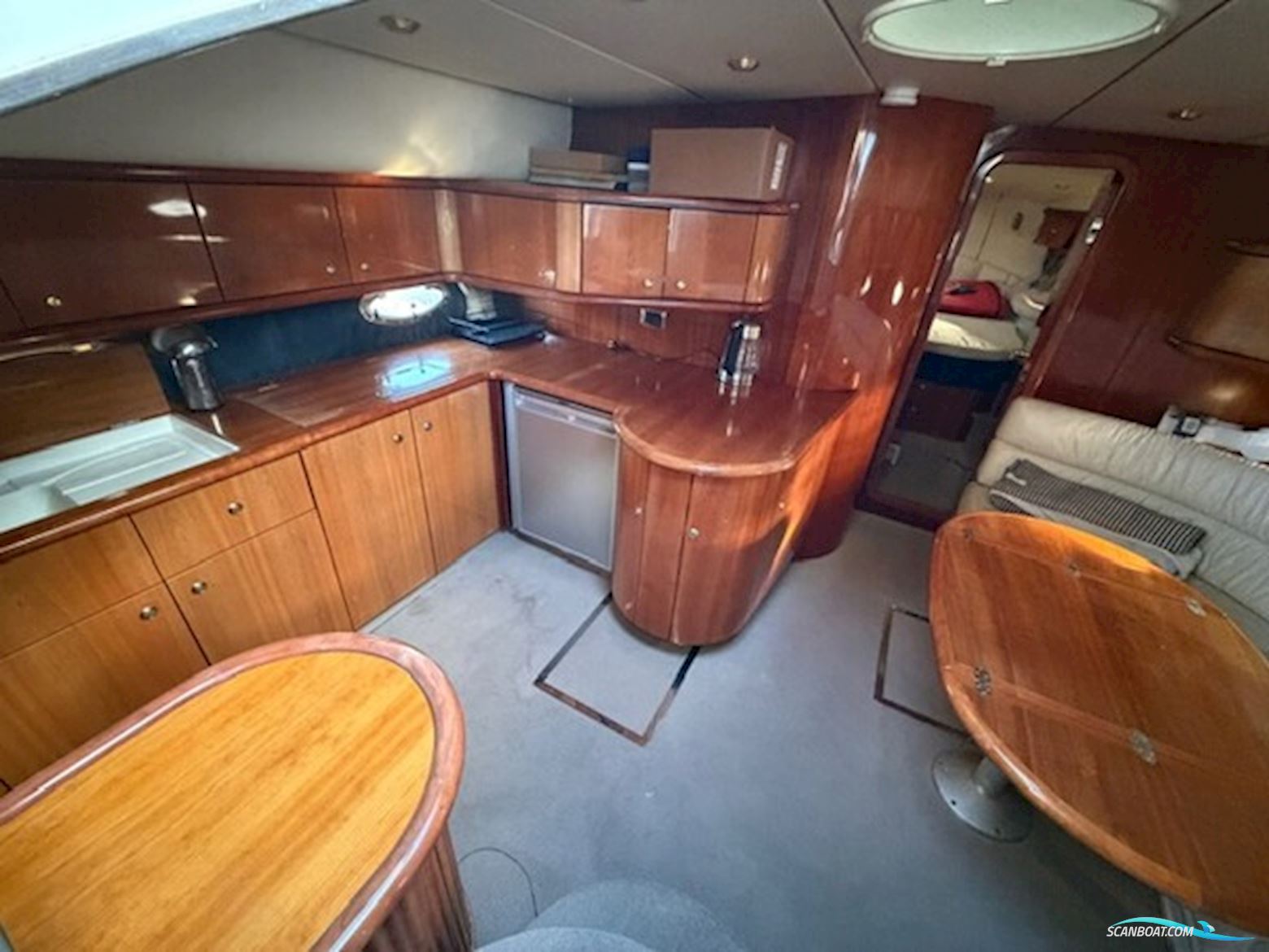 Sunseeker Camargue 44 – 2000 – 2 x Caterpillar 435 HK – Eksklusiv Sportscruiser Med Omfattende Opgraderinger