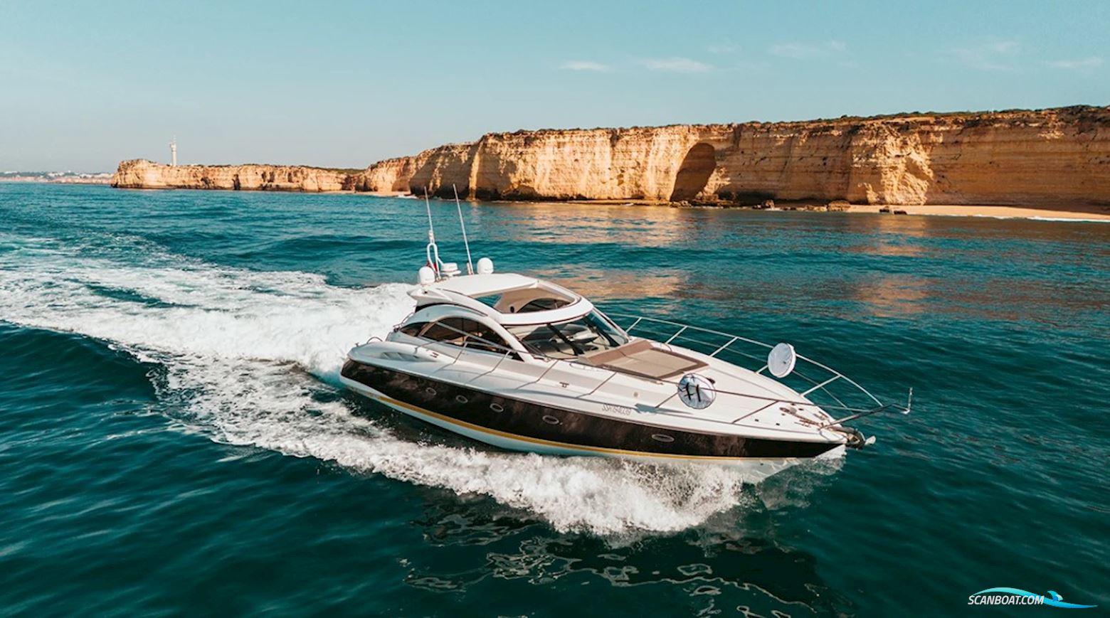 Sunseeker Camargue 50 Motorboat 2002, with Volvo Penta engine, Portugal