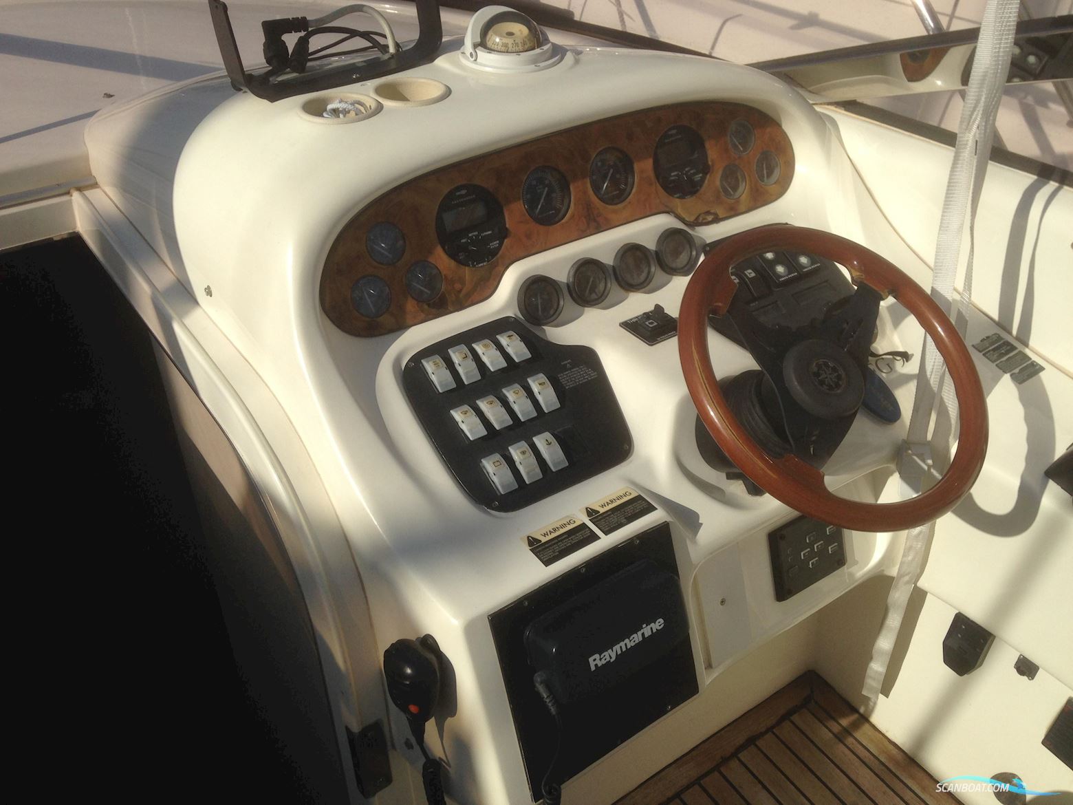 Sunseeker Comanche 40