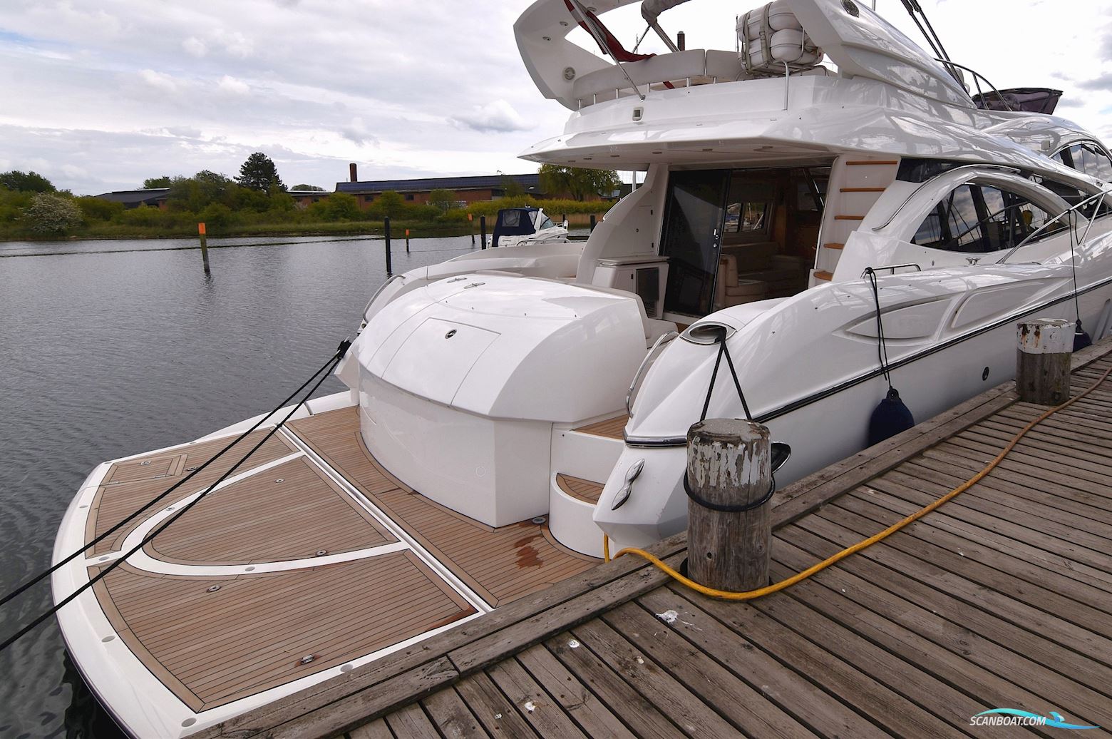 Sunseeker Manhattan 64