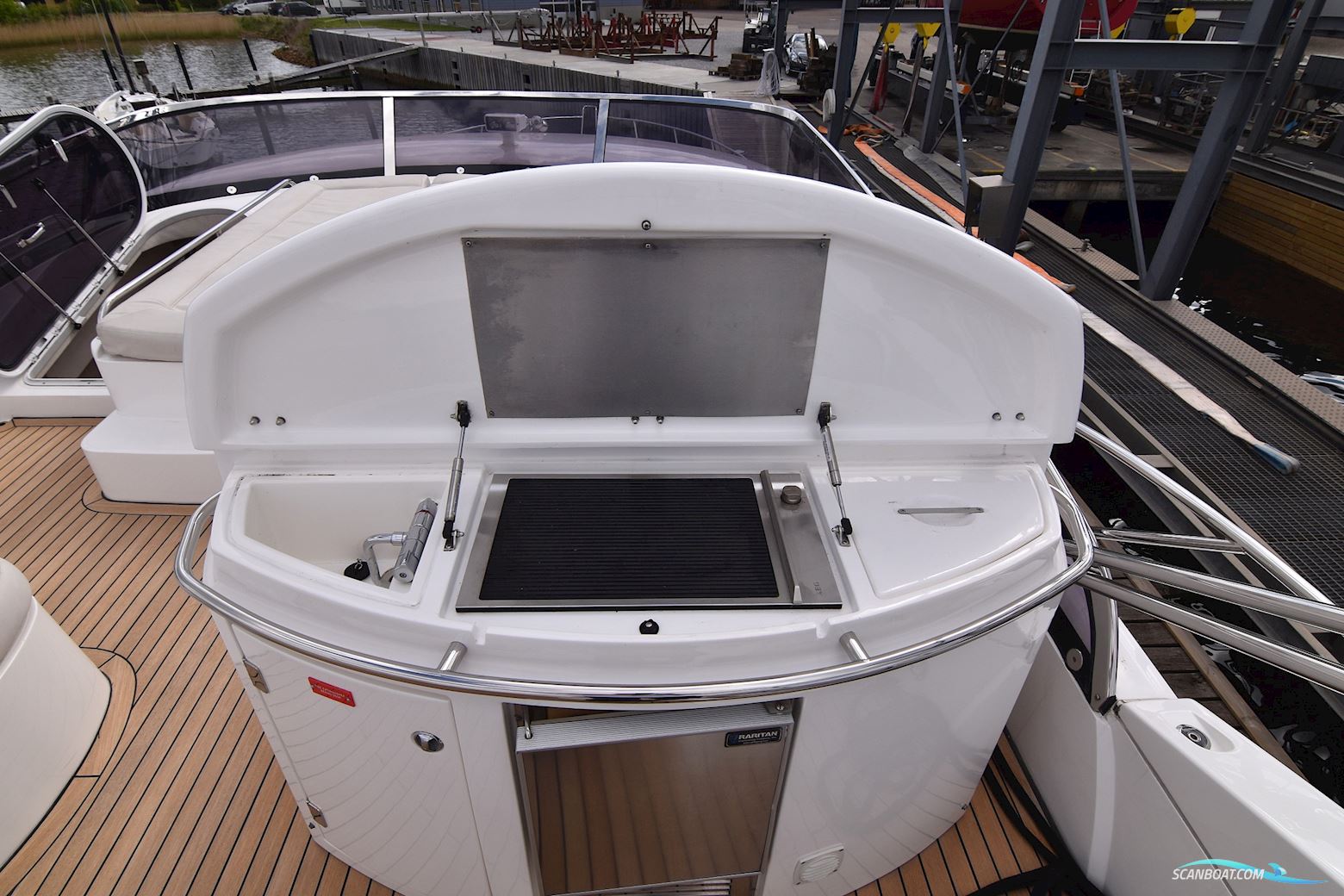 Sunseeker Manhattan 64
