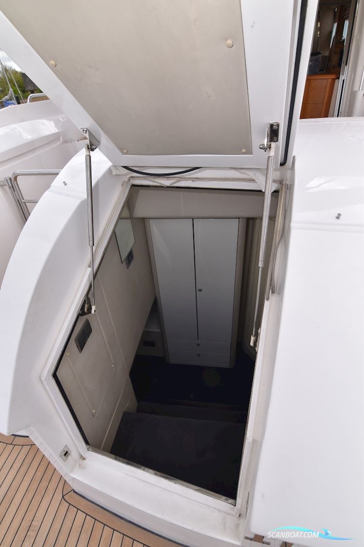 Sunseeker Manhattan 64