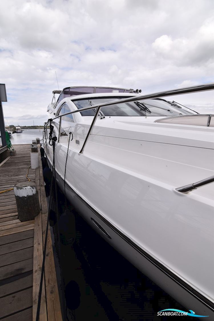 Sunseeker Manhattan 64
