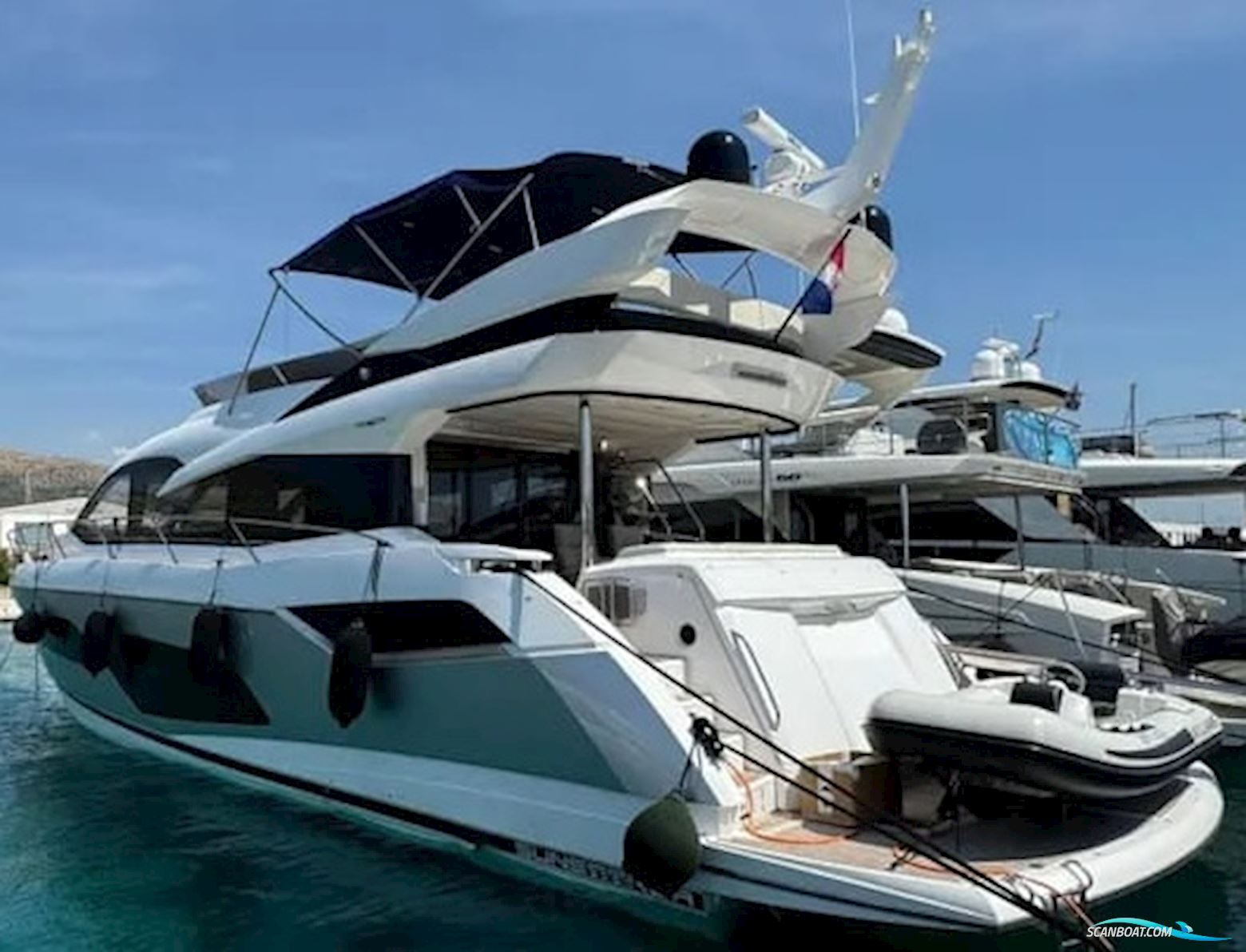 Sunseeker Manhattan 66