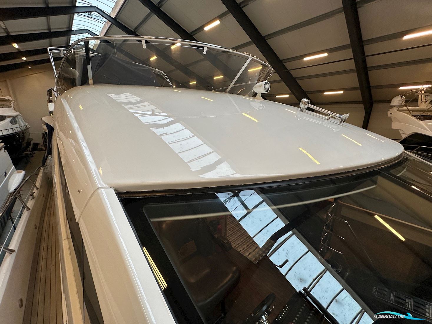 Sunseeker Manhattan 70