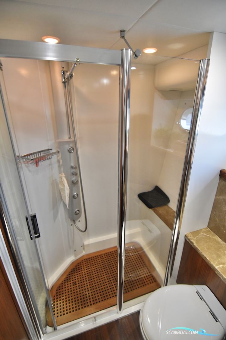 Sunseeker manhattan 70