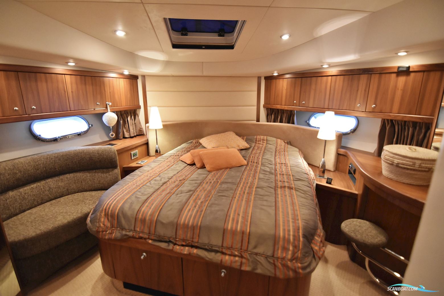 Sunseeker manhattan 70