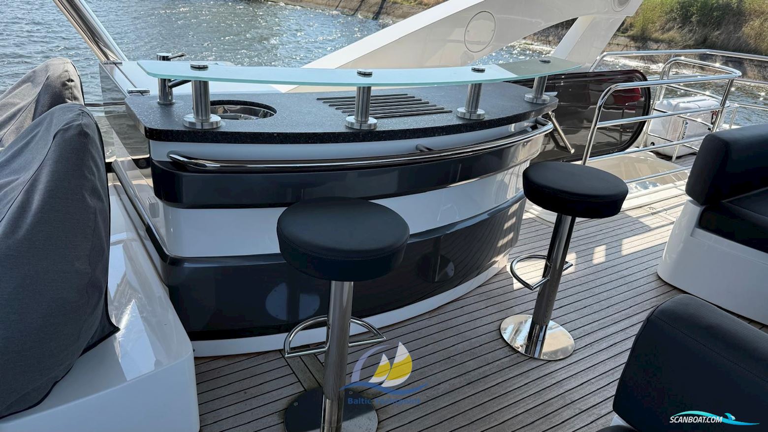 Sunseeker Manhattan 73 Custom made- Stabi