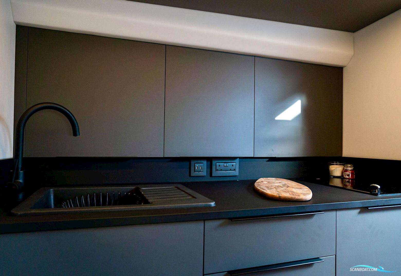 Sunseeker Martinique 36