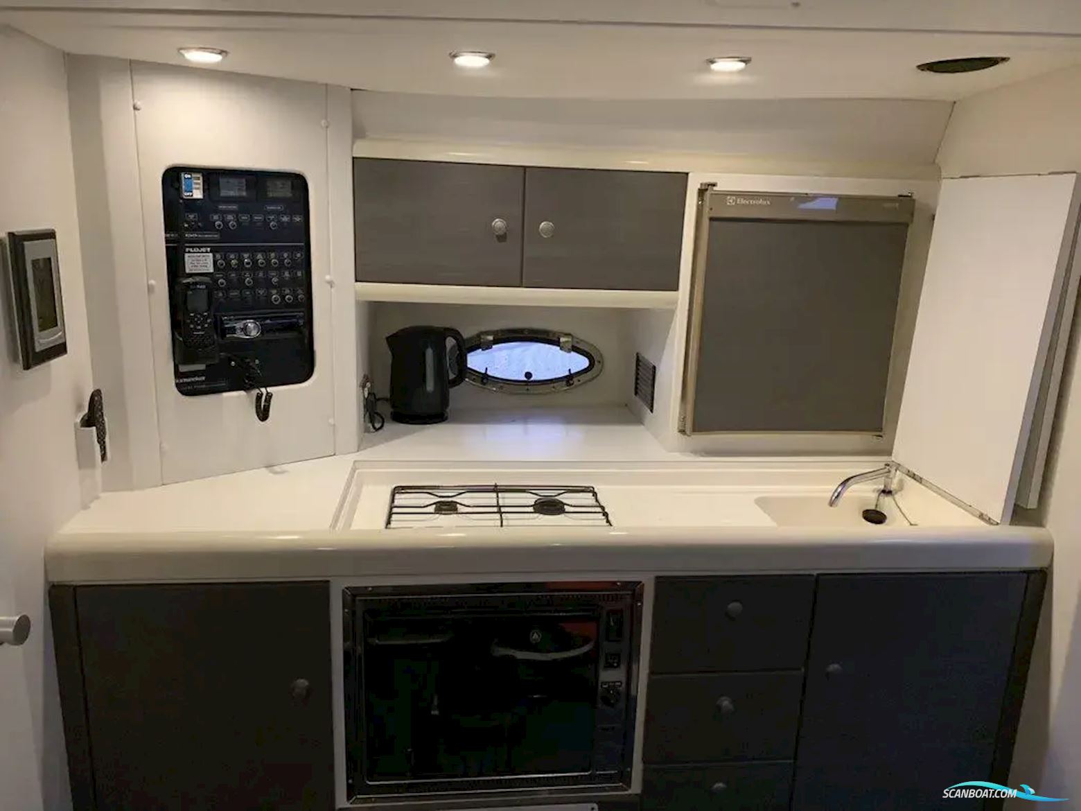 Sunseeker Martinique 38