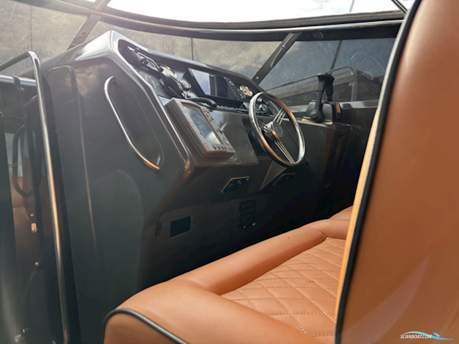 Sunseeker Martinique 38