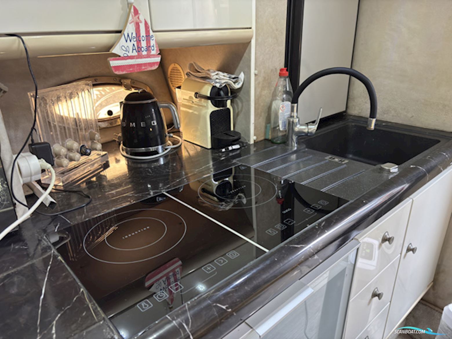 Sunseeker Martinique 38