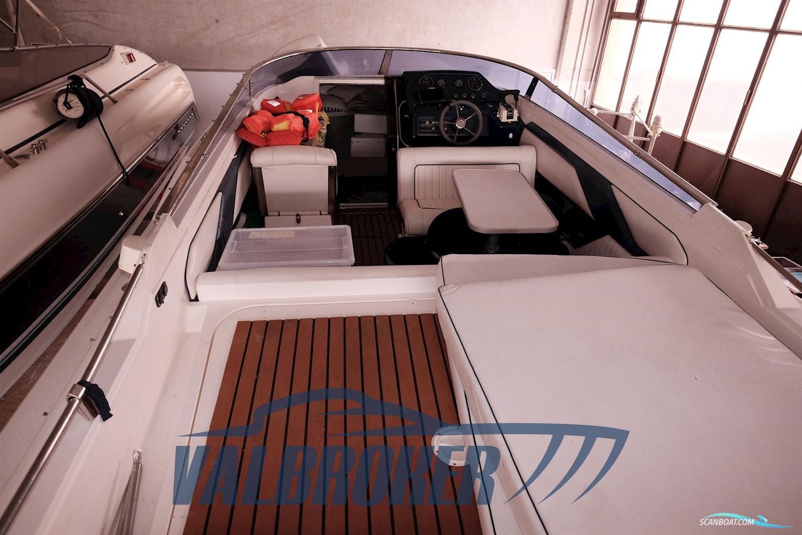 Sunseeker Mohawk 29