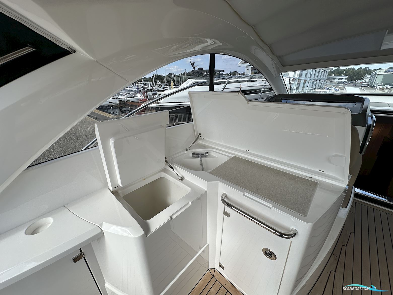 Sunseeker Portofino 40
