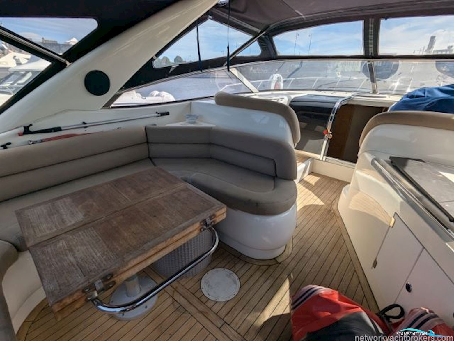 Sunseeker Portofino 400