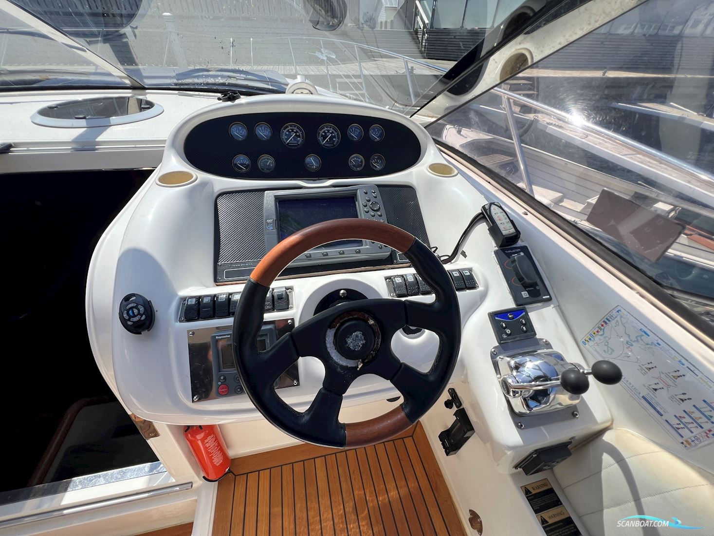 Sunseeker Portofino 400