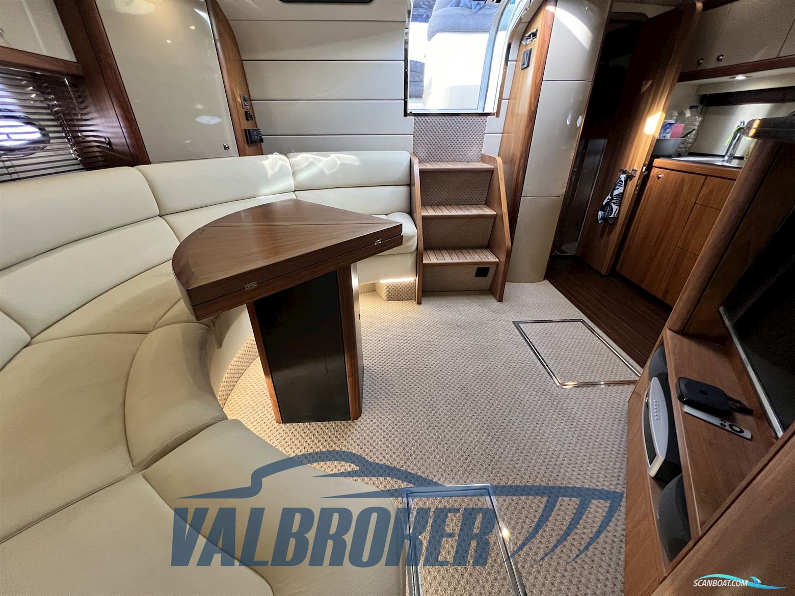 Sunseeker Portofino 47