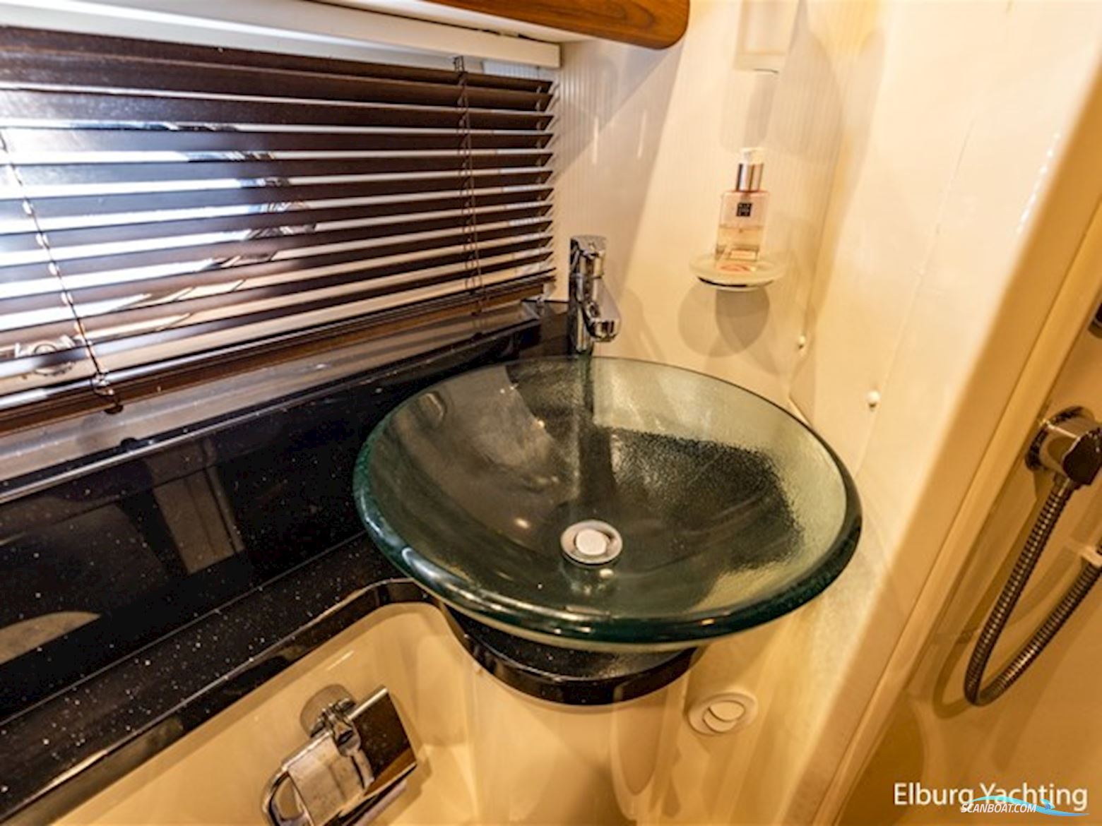 Sunseeker Portofino 53 