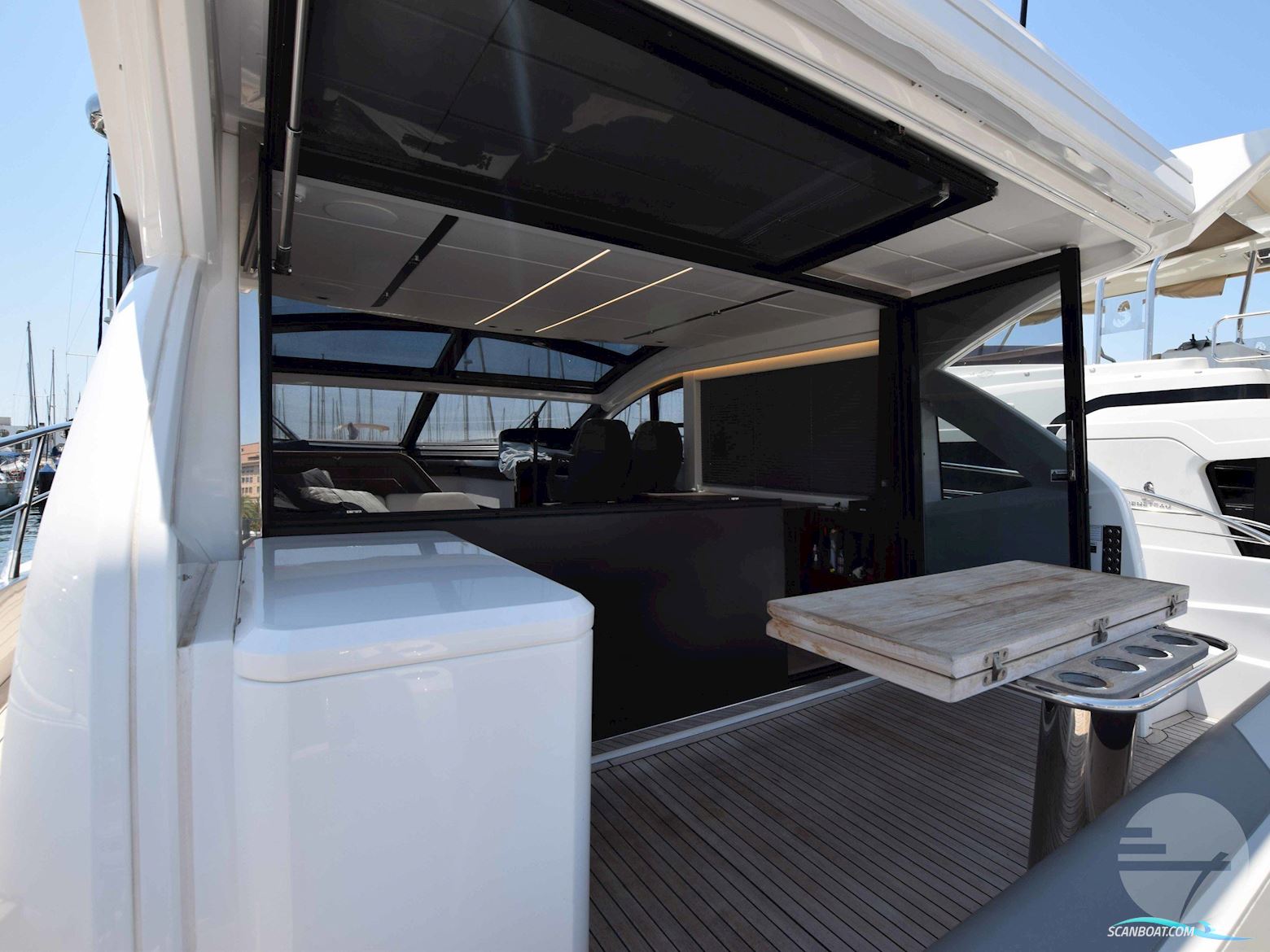 Sunseeker Predator 55 Evo