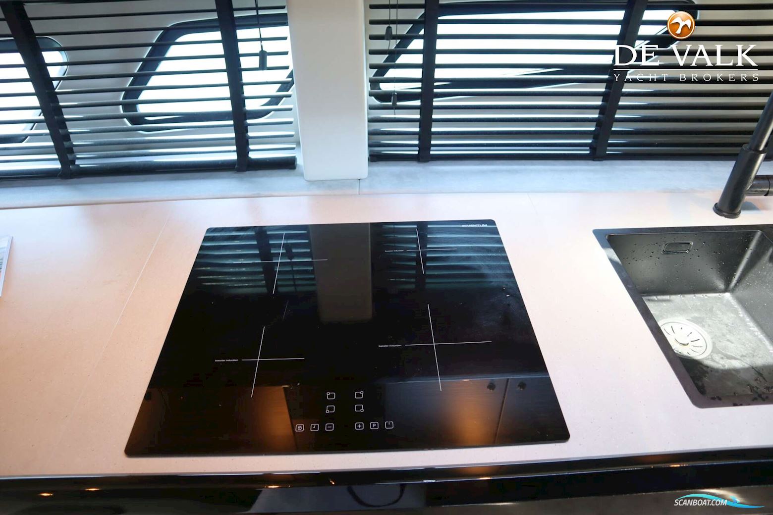 Sunseeker Predator 56