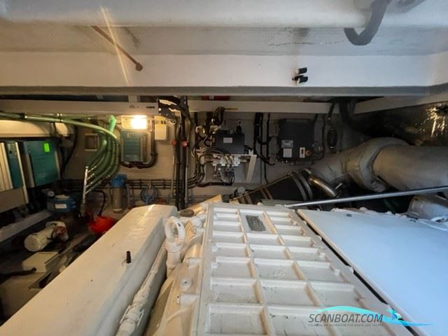 Sunseeker Predator 62