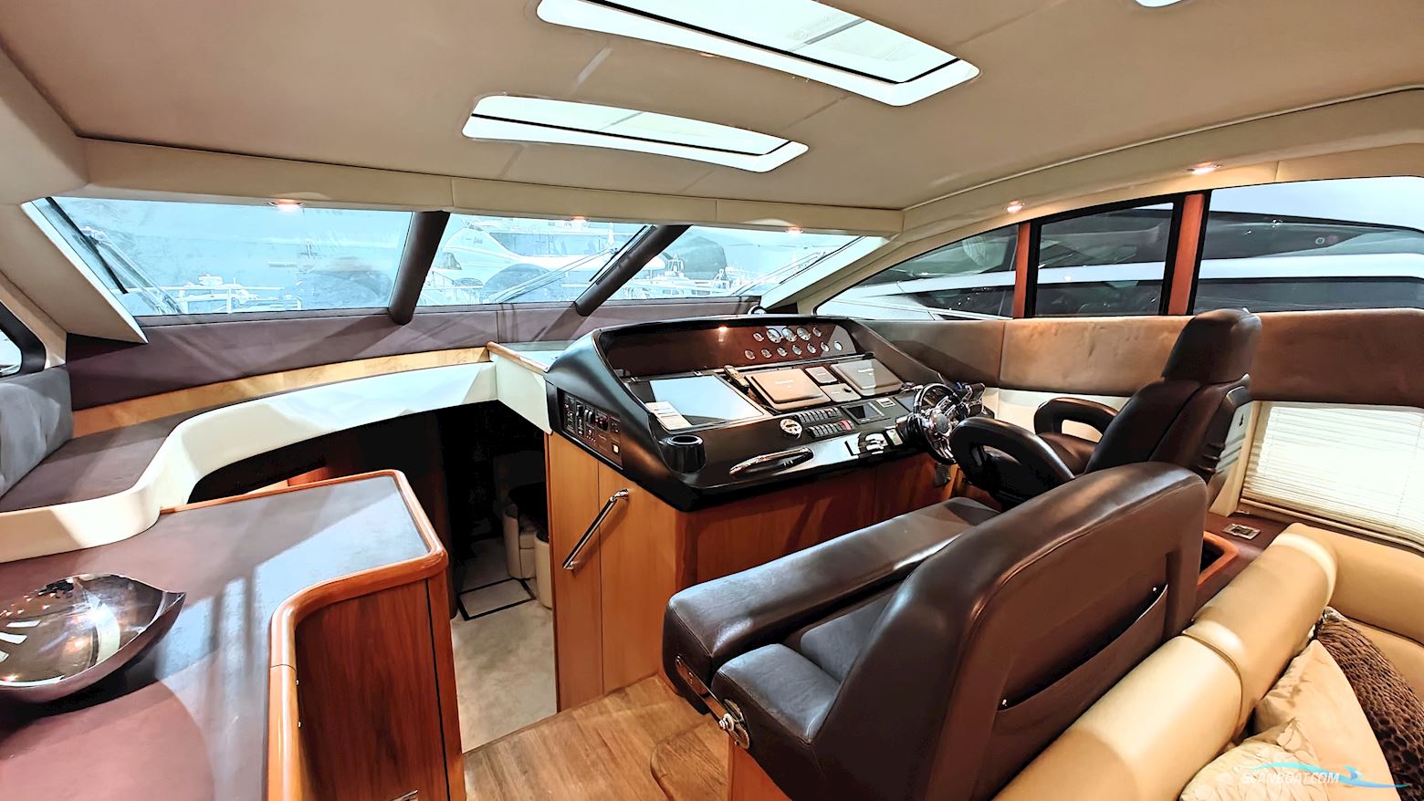 Sunseeker Predator 62