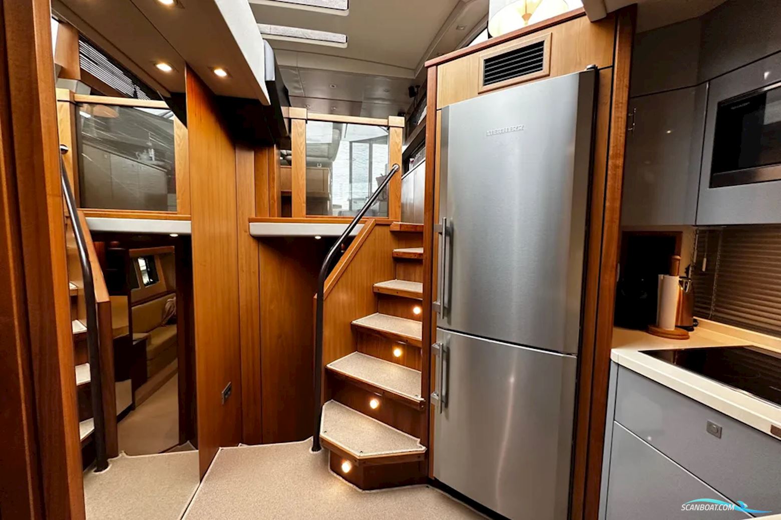 Sunseeker Predator 64