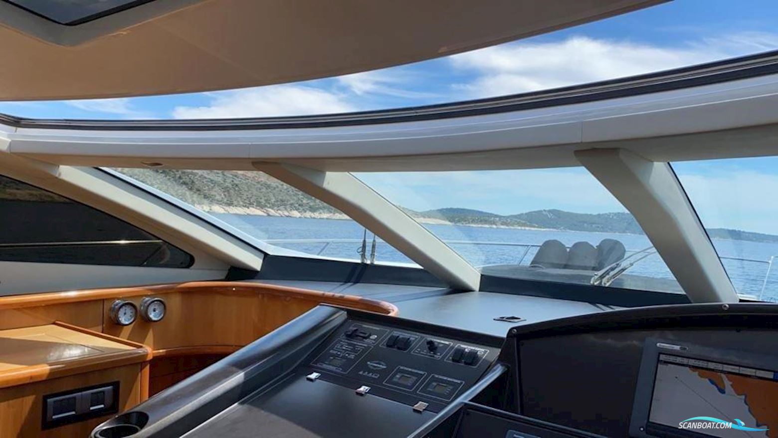 Sunseeker Predator 72