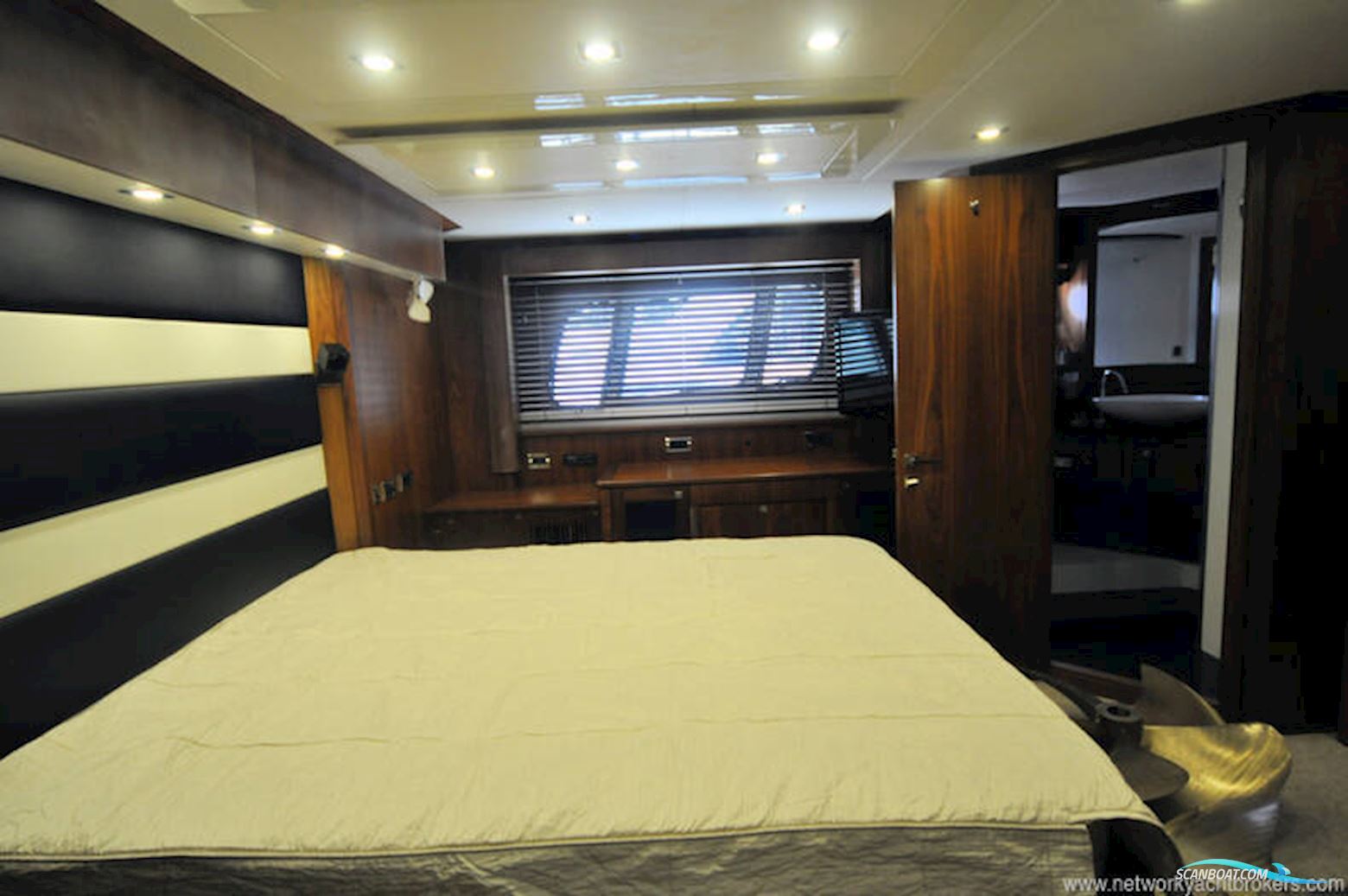 Sunseeker Predator 74