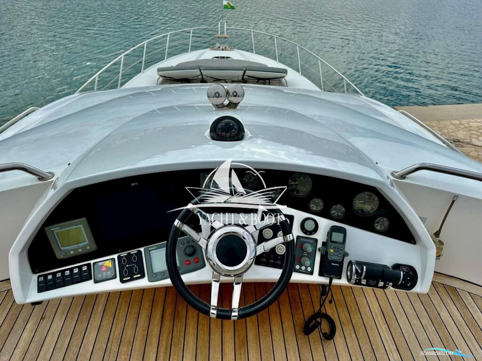 Sunseeker Predator 74 Sports Fly