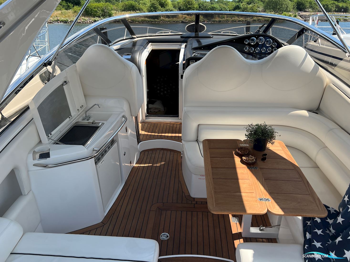 Sunseeker Superhawk 43