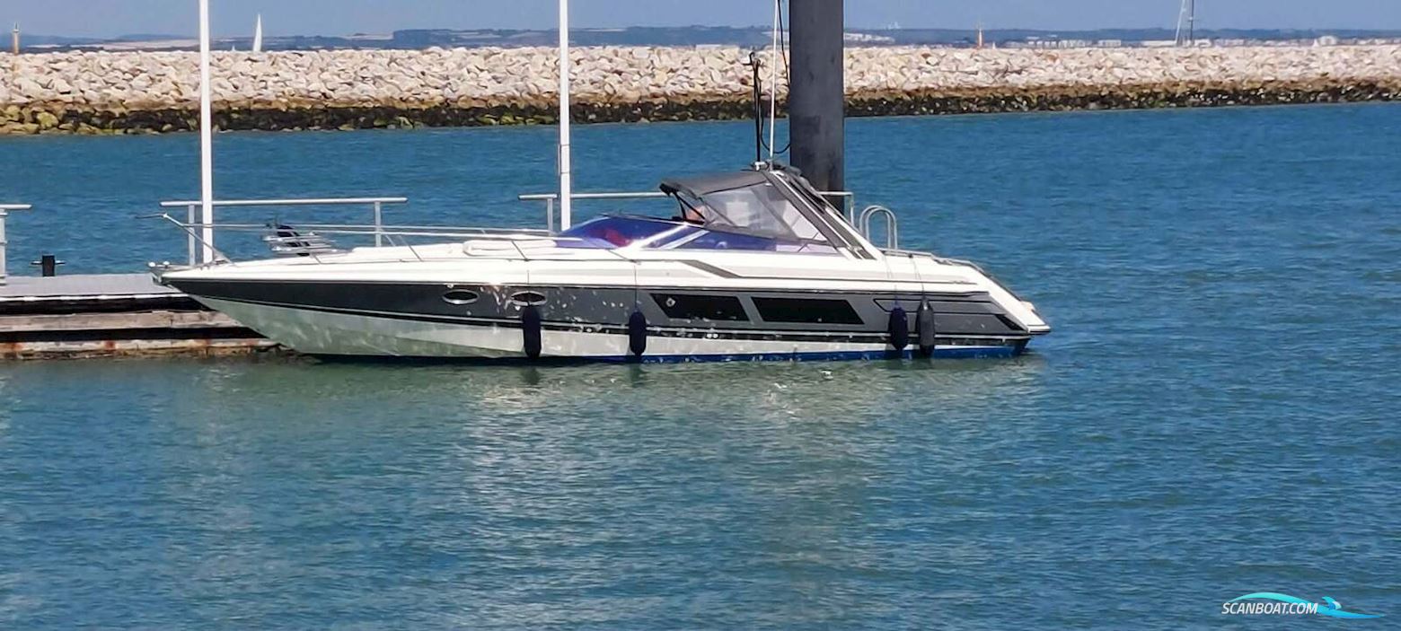 Sunseeker Tomahawk 37 Motorboat 1989, with Volvo engine, United Kingdom
