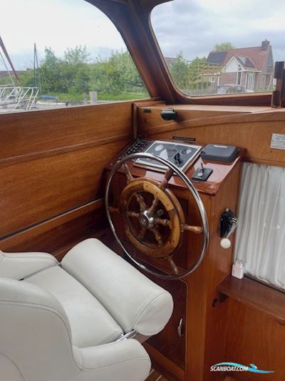 Super Favorite 860 ok Motorboat 1974, with Mitsubishi engine, The Netherlands