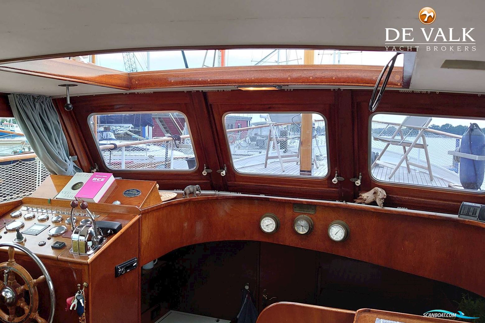 Super Van Craft 1320