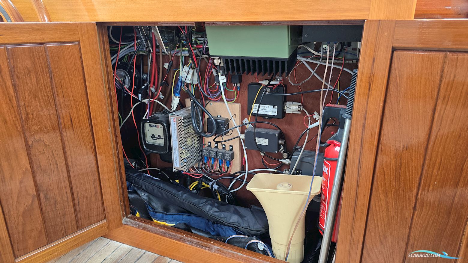 Super Van Craft 13.80