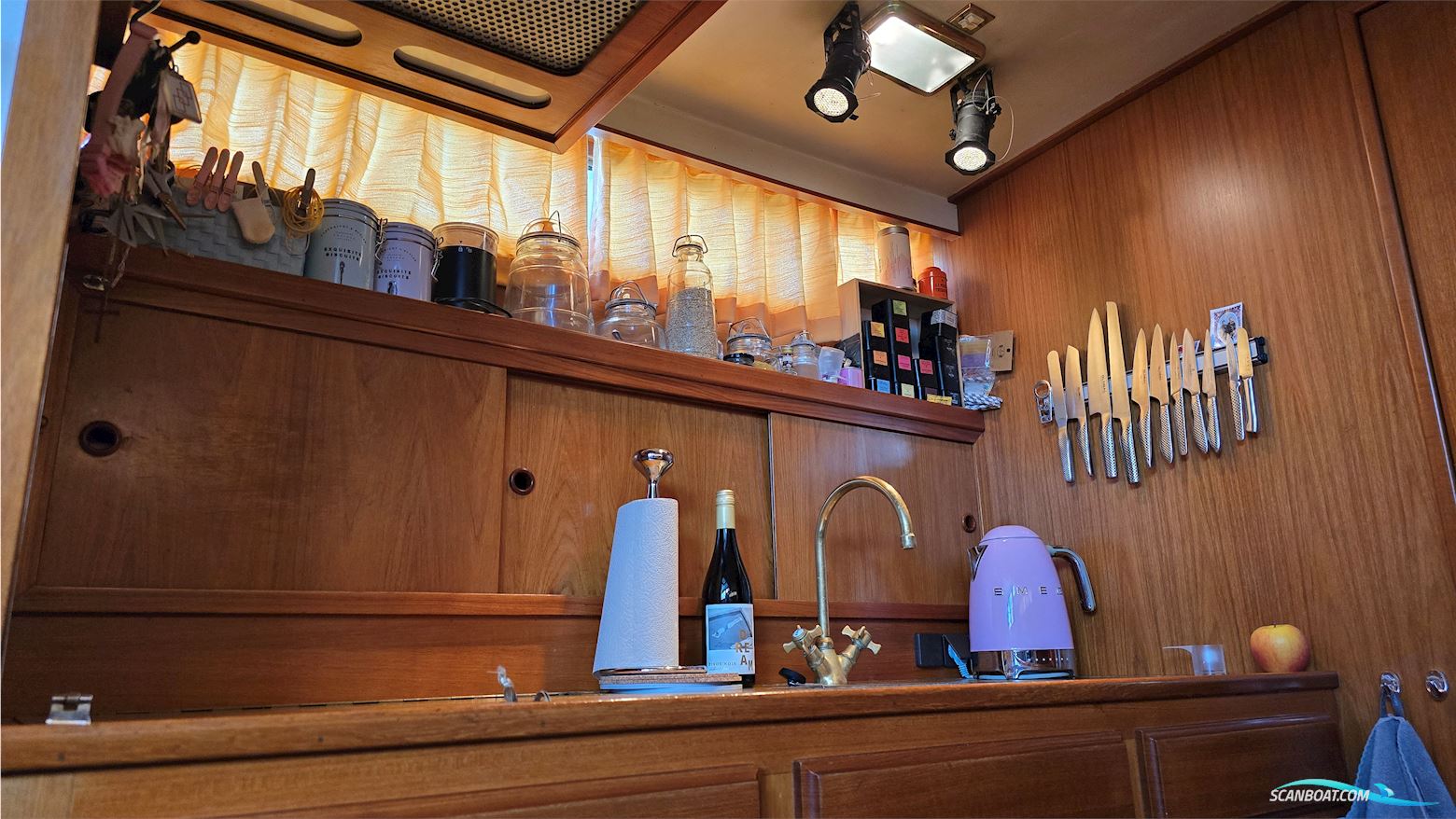 Super Van Craft 13.80