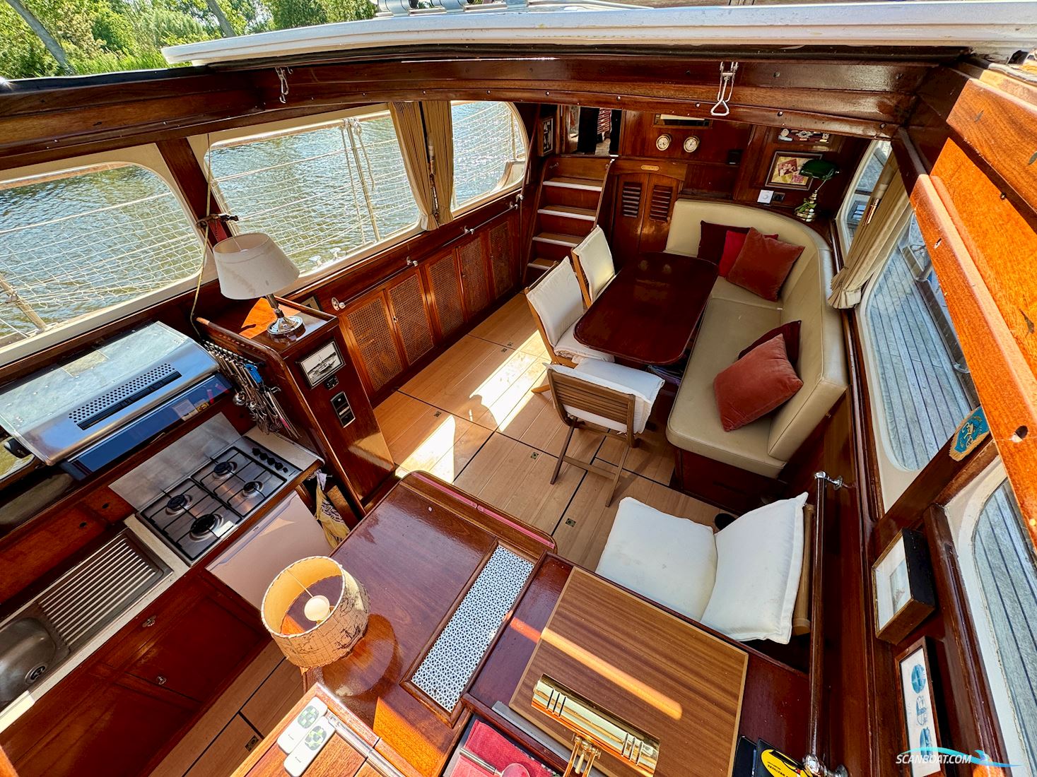 Super Van Craft 13.80