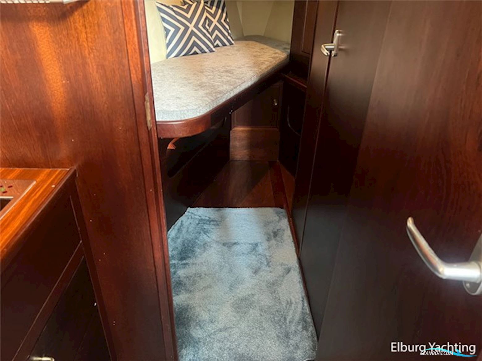 Super Van Craft 13.80