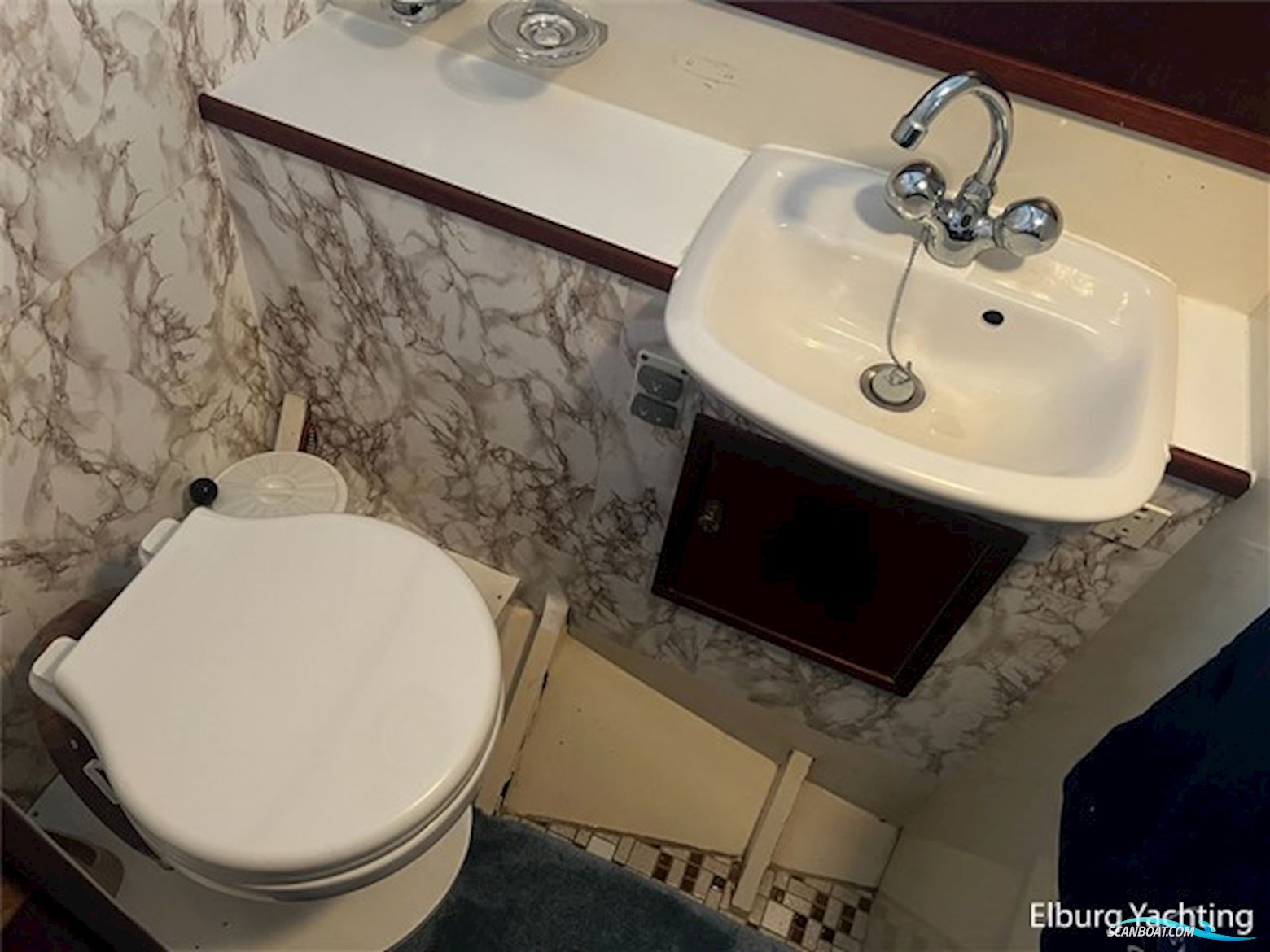 Super Van Craft 13.80