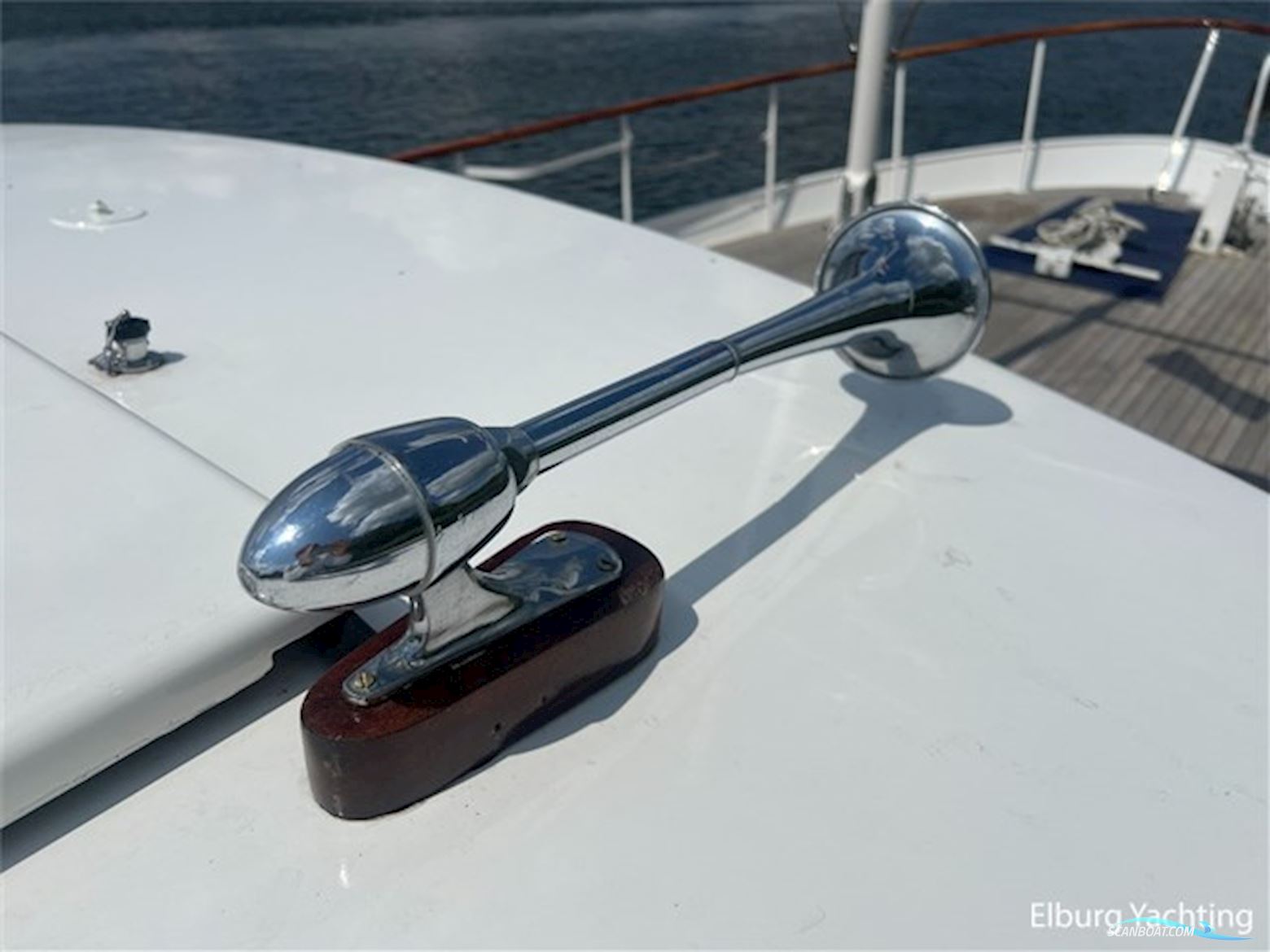 Super Van Craft 13.80