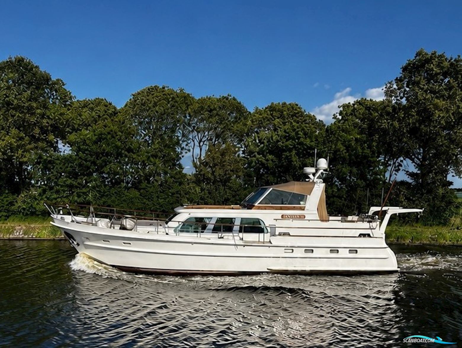 Super Van Craft 14.80 Cabrio Motorboat 2010, with John Deere engine, The Netherlands