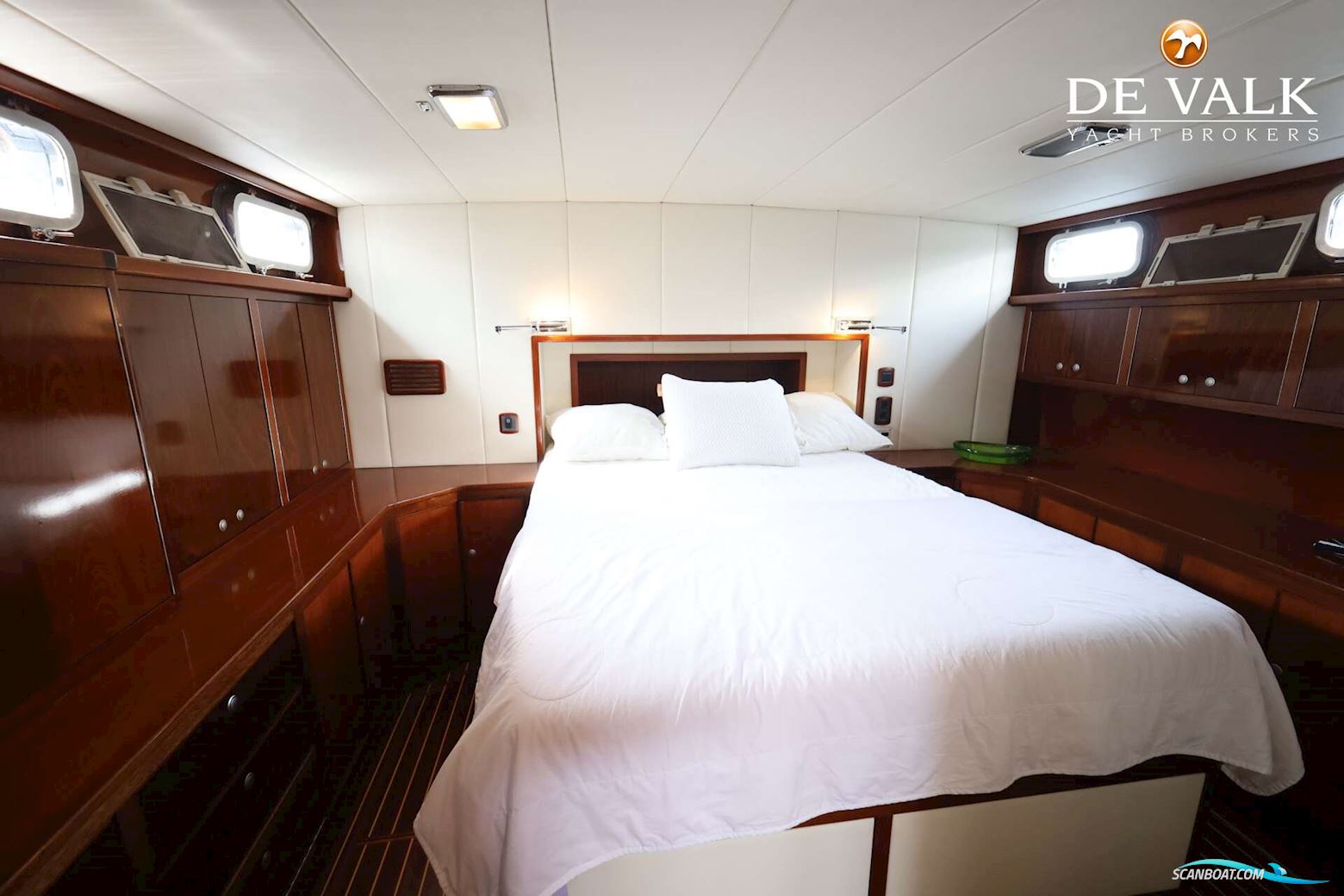 Super Van Craft 1570