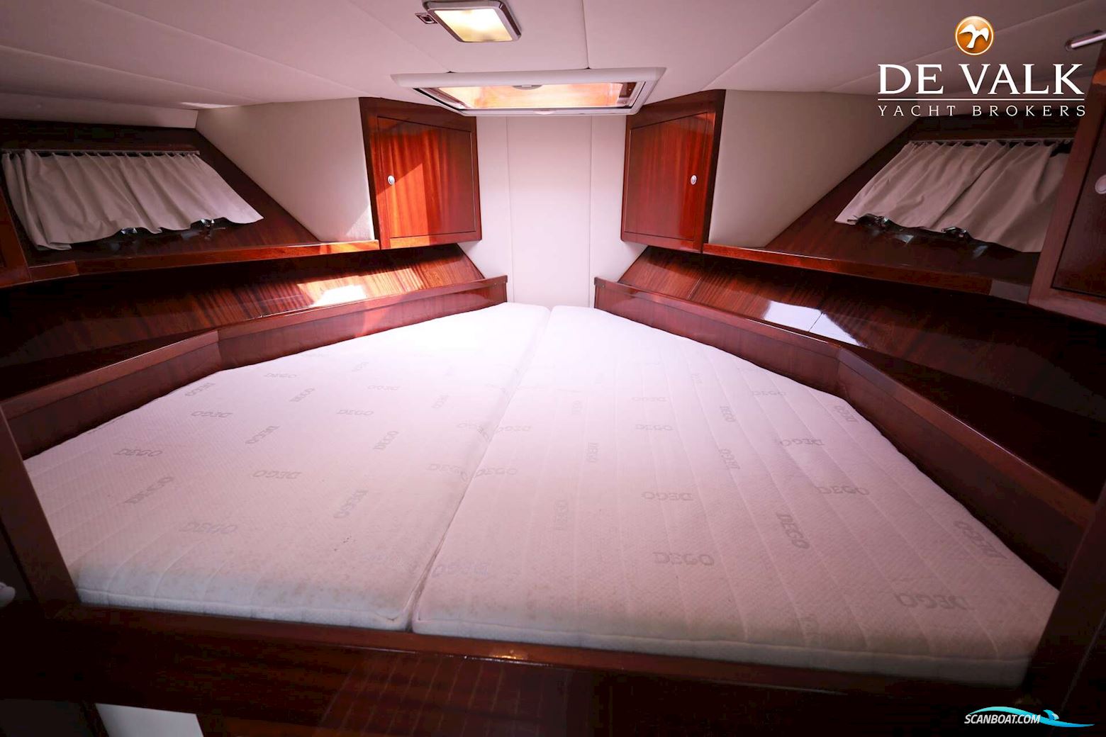 Super Van Craft 1570