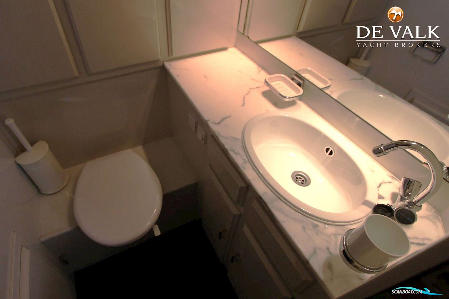 Super Van Craft 1570