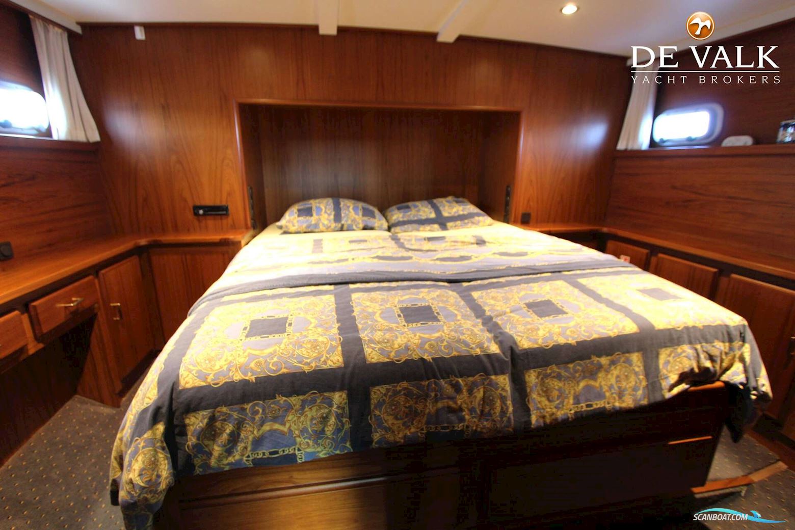 Super Van Craft 1570