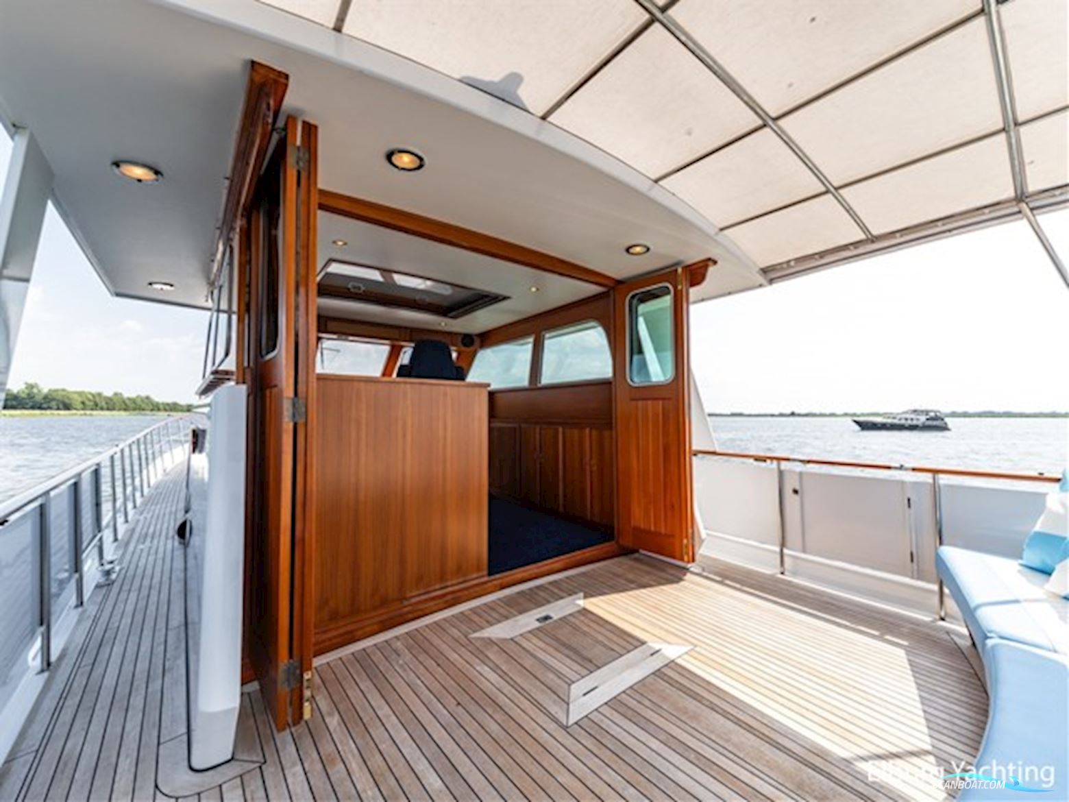Super van Craft 15.75 - Stabilizers