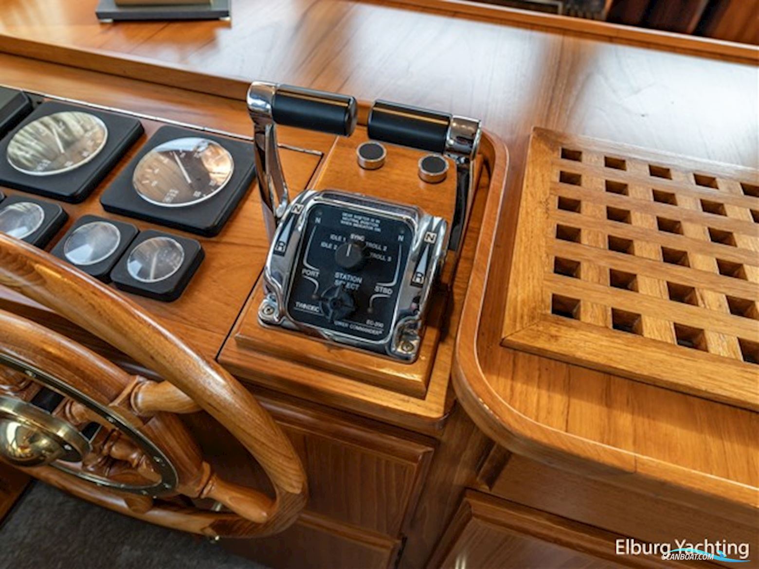 Super Van Craft 18.60 - Vast Stuurhuis