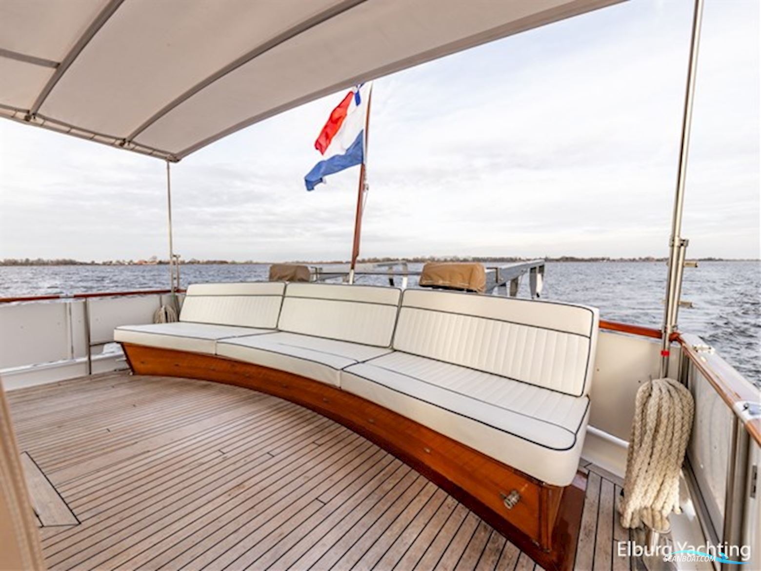 Super Van Craft 18.60 - Vast Stuurhuis