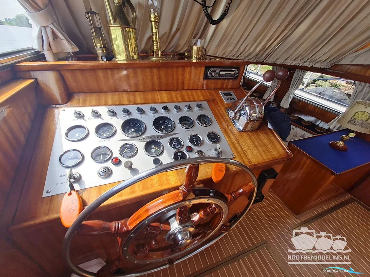 Super Zeelandkruiser 13.70 AK