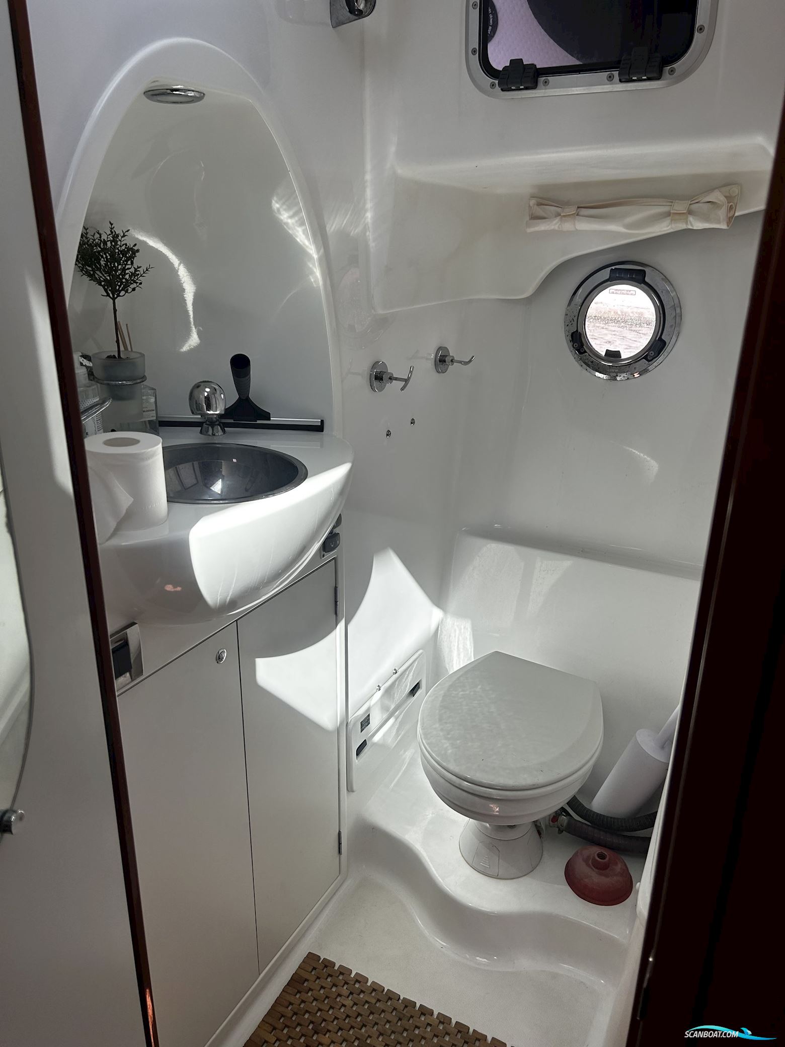 swift Trawler 42